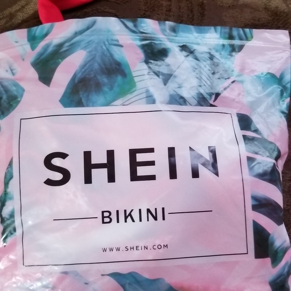 Shein 2 piece swimsuit - Picture 6 of 6
